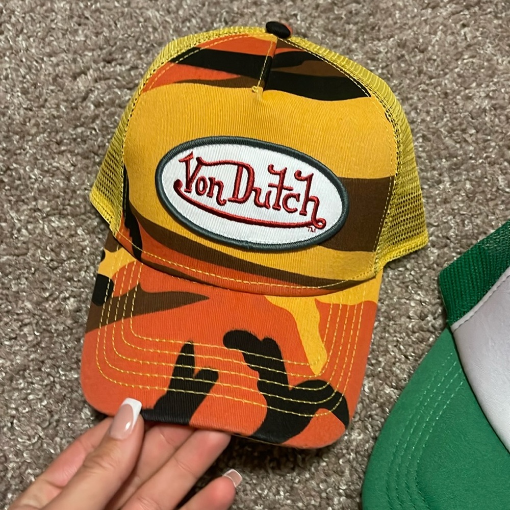 Von Dutch hat